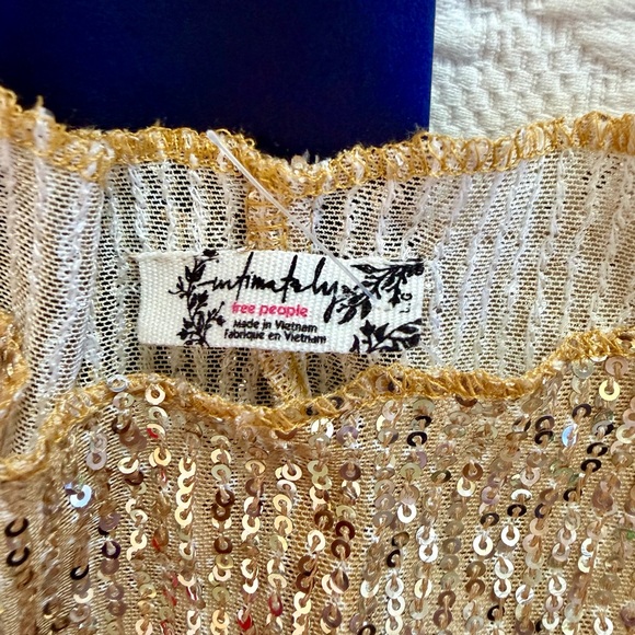 FREE PEOPLE Gold Sequin Floral Top Size Large Long Sleeve Sheer Stretch - Picture 5 of 6